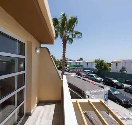 Bungalow Maspalomas Parque Luz 度假居 *